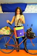Bolsomochila Tximeleta como mochila — moda sostenible artesanal Galiana Studio