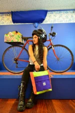Bolsomochila Tximeleta como mochila — moda sostenible artesanal Galiana Studio