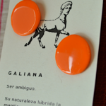 Pendiente Gema de Galiana Studio, pendientes de lóbulo en arcilla polimérica hechos a mano