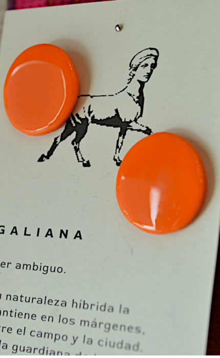 Pendiente Gema de Galiana Studio, pendientes de lóbulo en arcilla polimérica hechos a mano