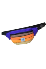 Riñonera Rayada Galiana Studio en cintura, riñonera upcycling naranja y morado